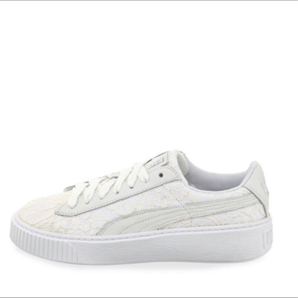 Leather and lace puma sneakers